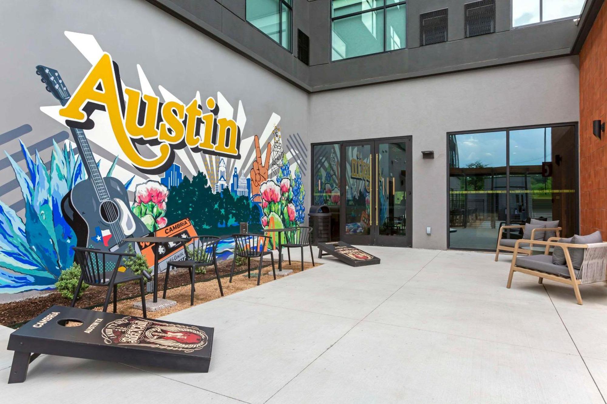 Cambria Hotel Austin Airport Экстерьер фото