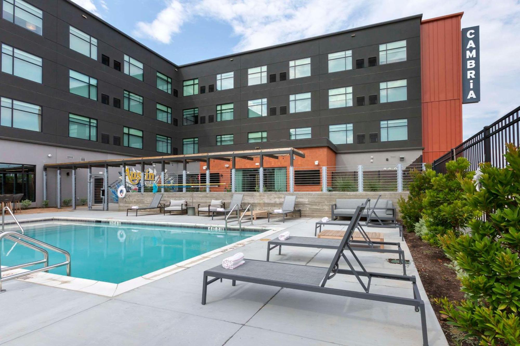 Cambria Hotel Austin Airport Экстерьер фото