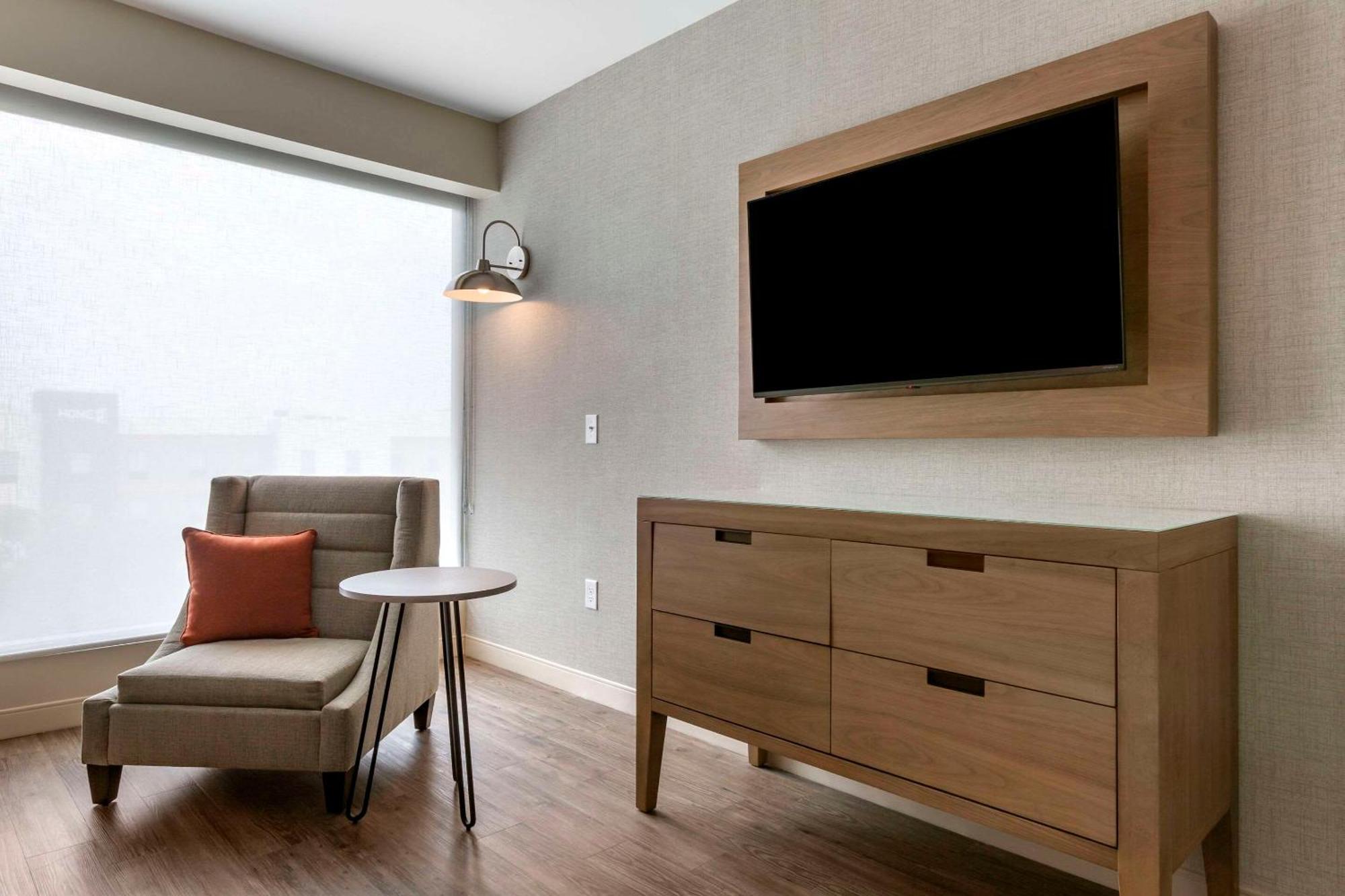 Cambria Hotel Austin Airport Экстерьер фото